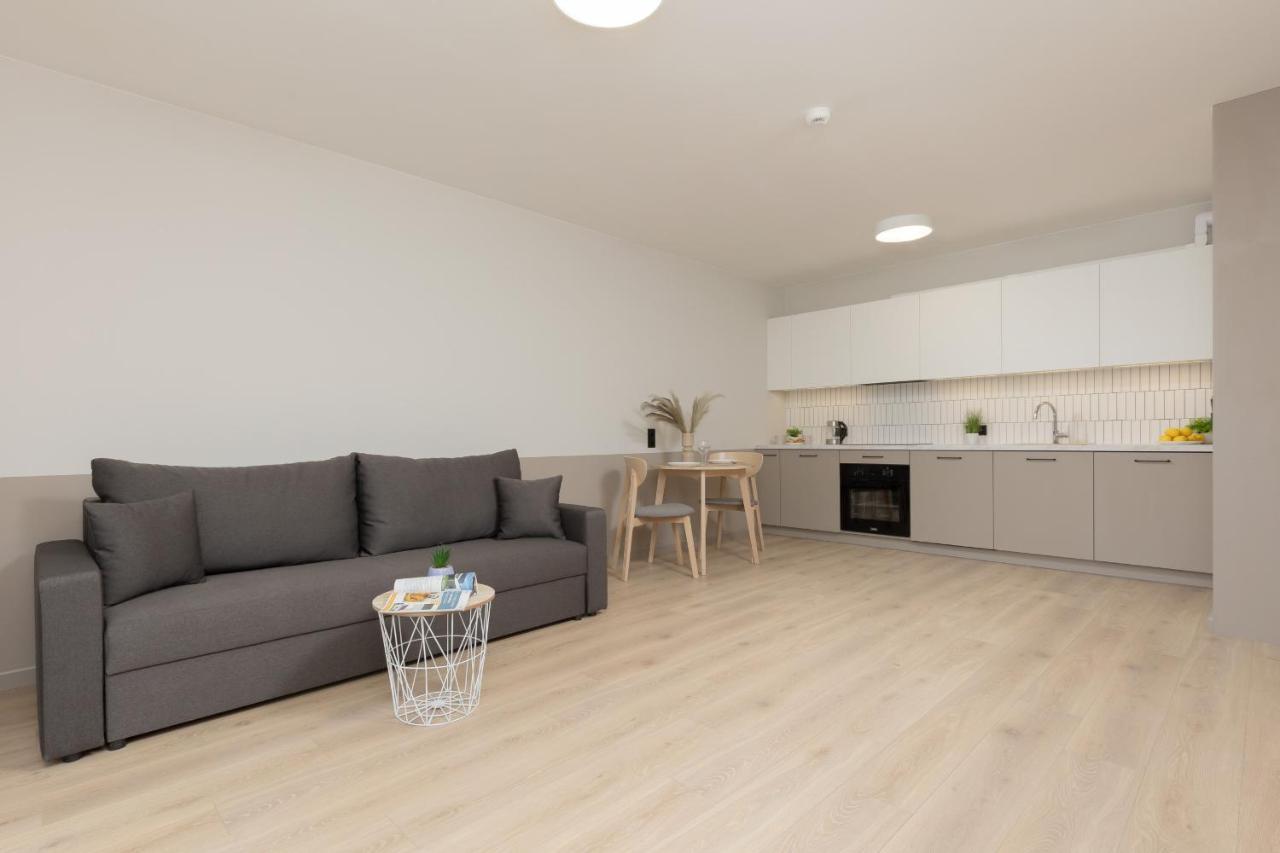 Aparthotel Mokotow Business Center By Noclegi Renters Varsovie Extérieur photo
