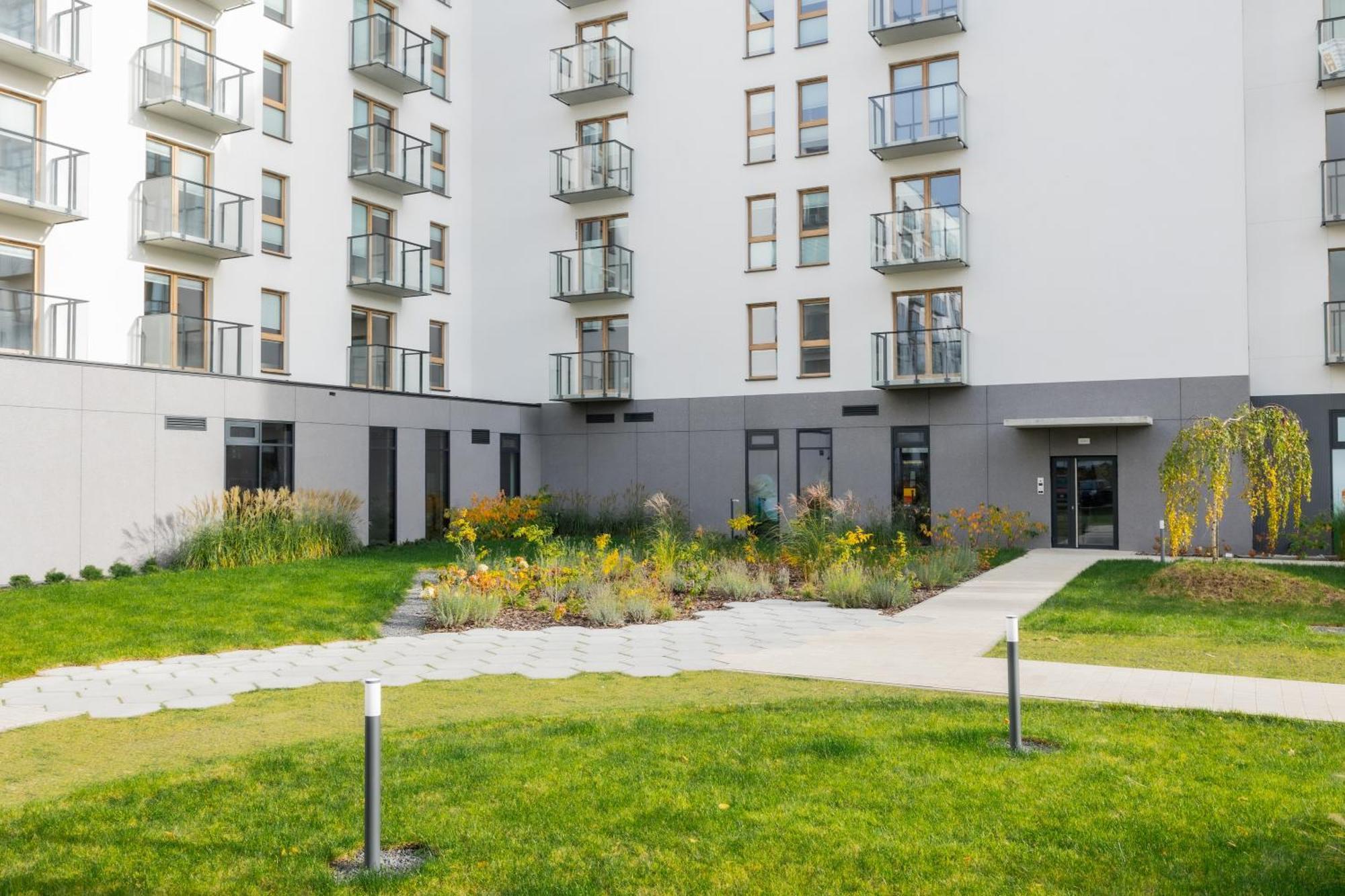 Aparthotel Mokotow Business Center By Noclegi Renters Varsovie Extérieur photo