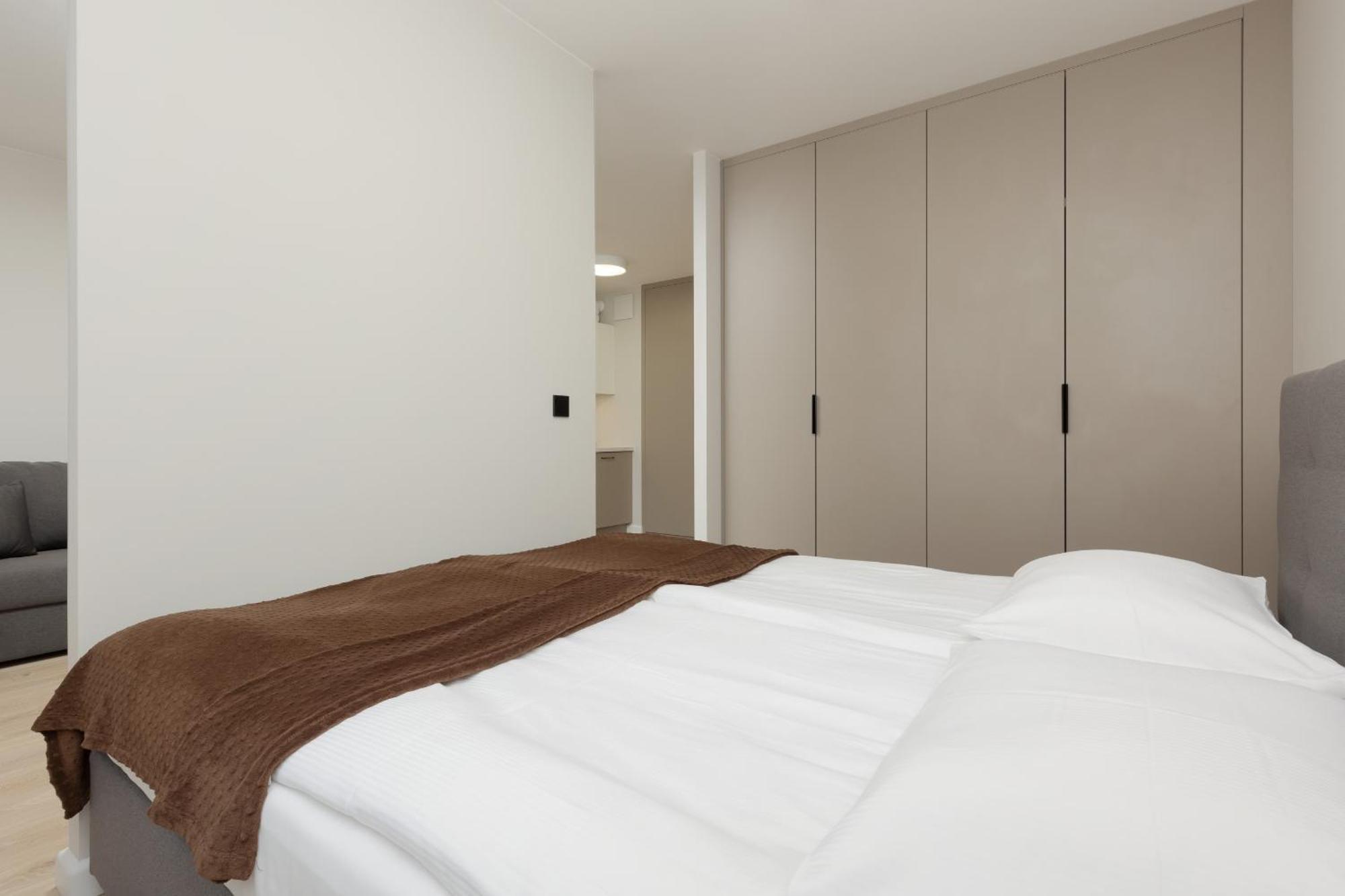 Aparthotel Mokotow Business Center By Noclegi Renters Varsovie Extérieur photo