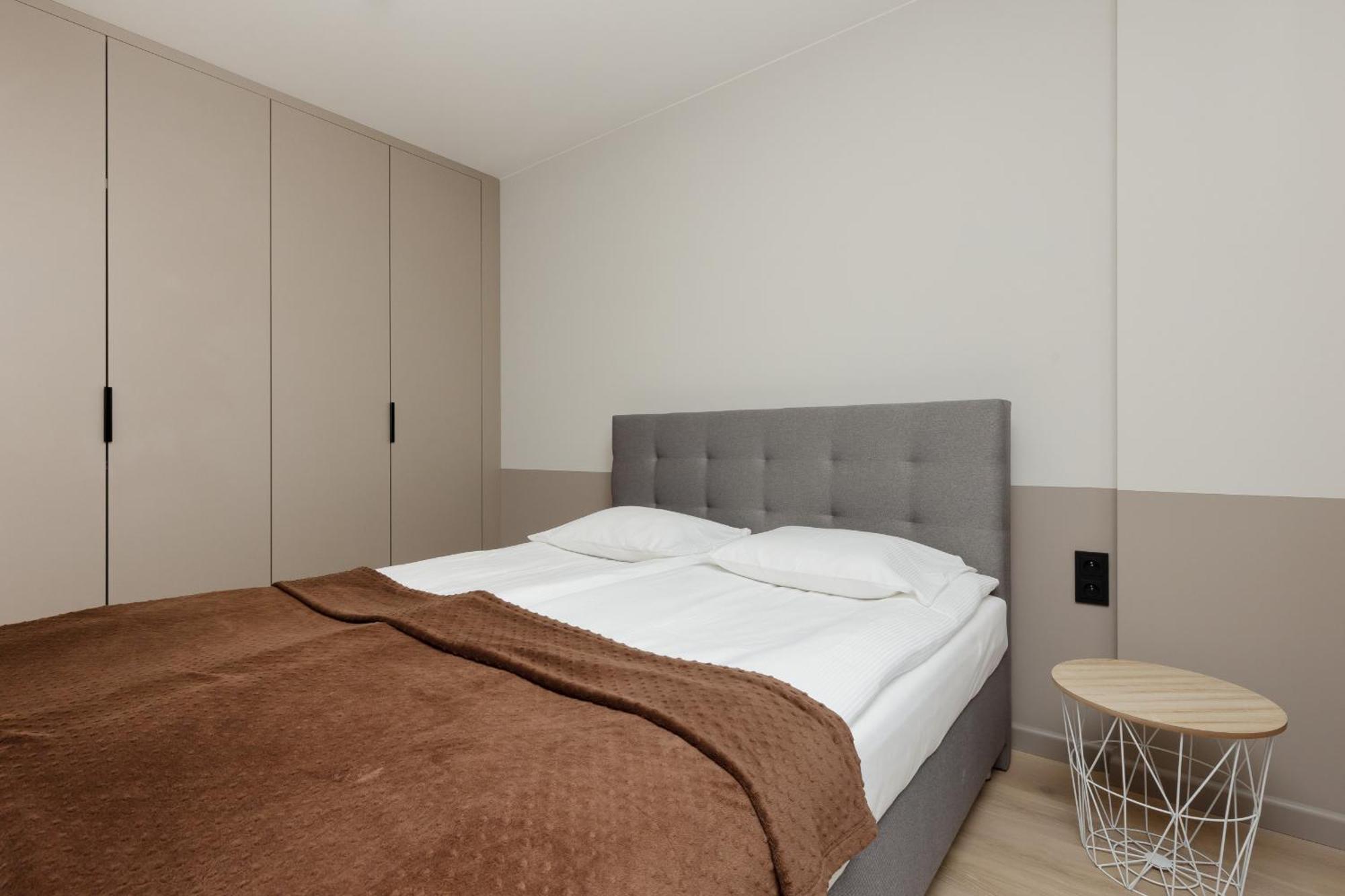Aparthotel Mokotow Business Center By Noclegi Renters Varsovie Extérieur photo